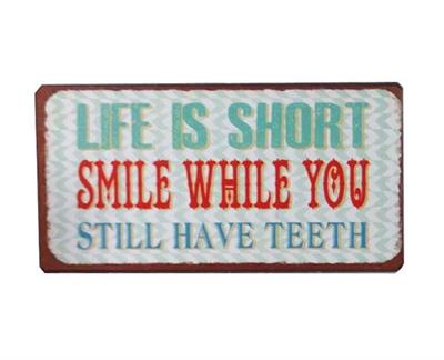 Lafinesse Magnet mit Botschaft - Life is short smile while you still have teeth Lafinesse Magnet mit Botschaft - Life is short smile while you still have teeth