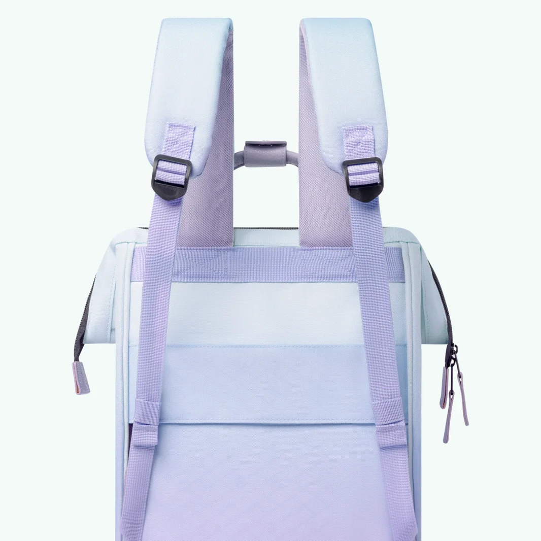Cabaia Rucksack MYKONOS Medium mit Laptop-Fach Blau/Lila Farbverlauf