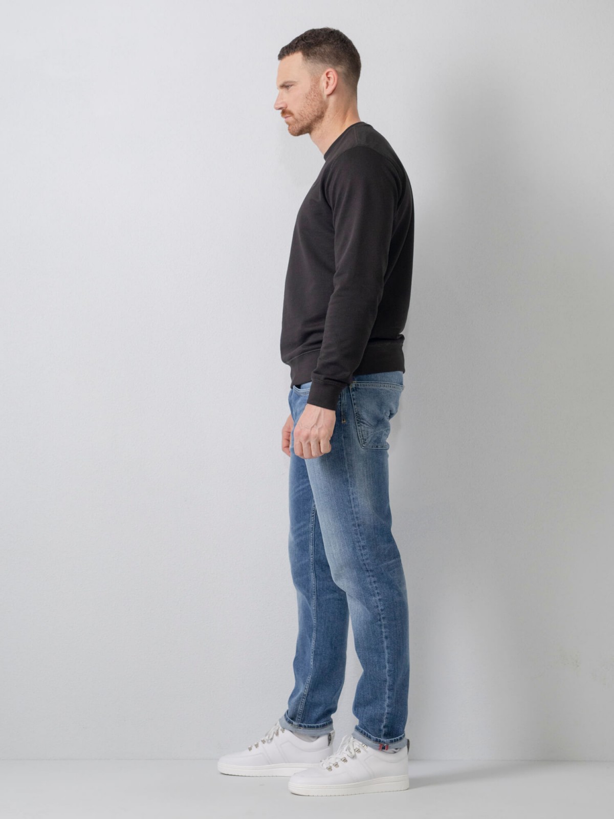 riley_5751_l32_riley_5751_03 Petrol Industries Riley Regular Jeans in Medium Blue Denim