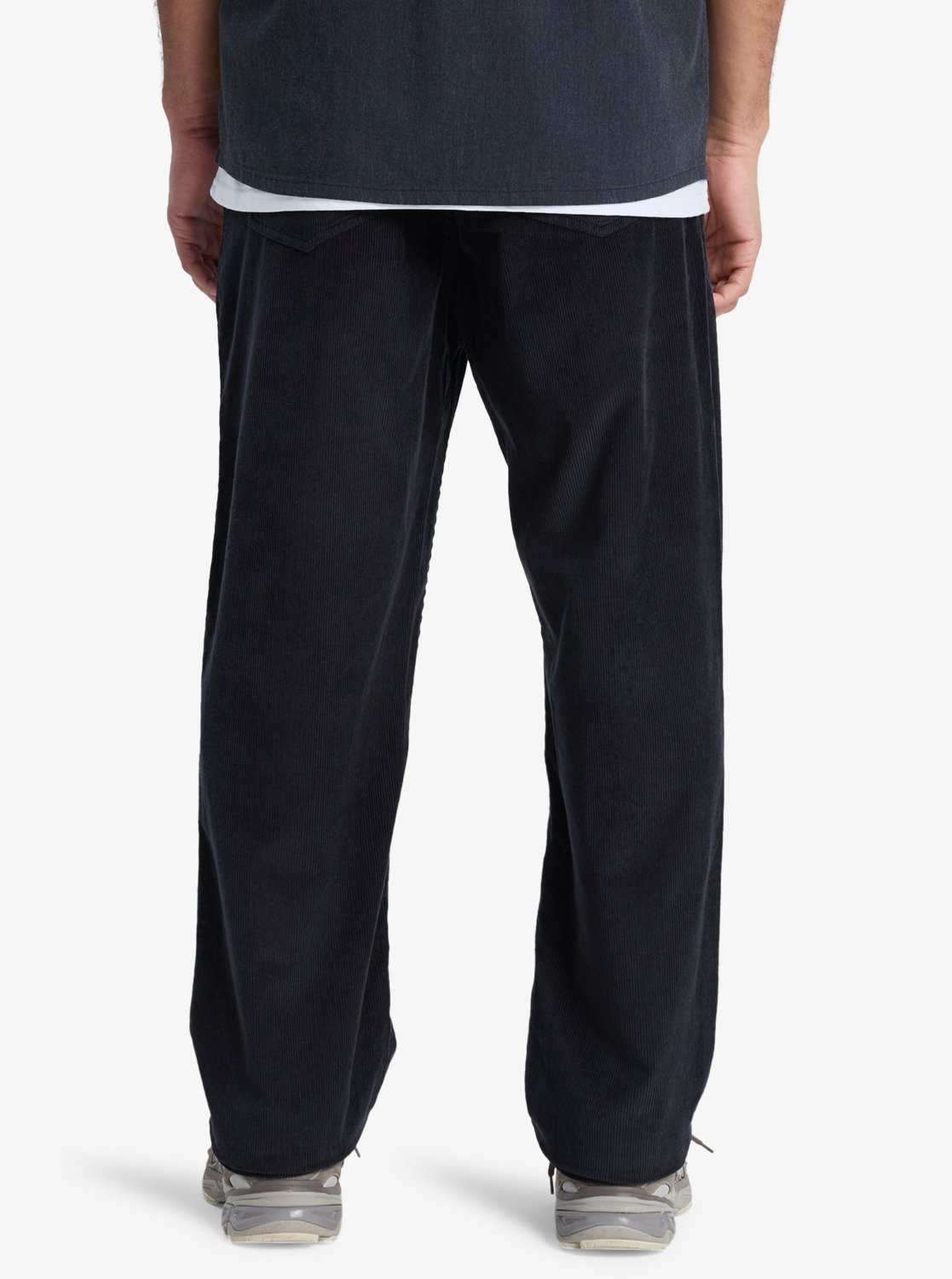 Quiksilver Taxer Regular Cord Hose in Schwarz Quiksilver Taxer Regular Cord Hose in Schwarz