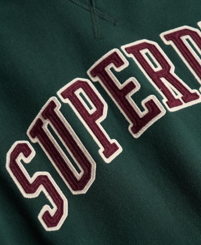 Superdry Athletic Applique Sweatshirt in Grün lockere Passform in Enamel Green Superdry Athletic Applique Sweatshirt in Grün lockere Passform in Enamel Green