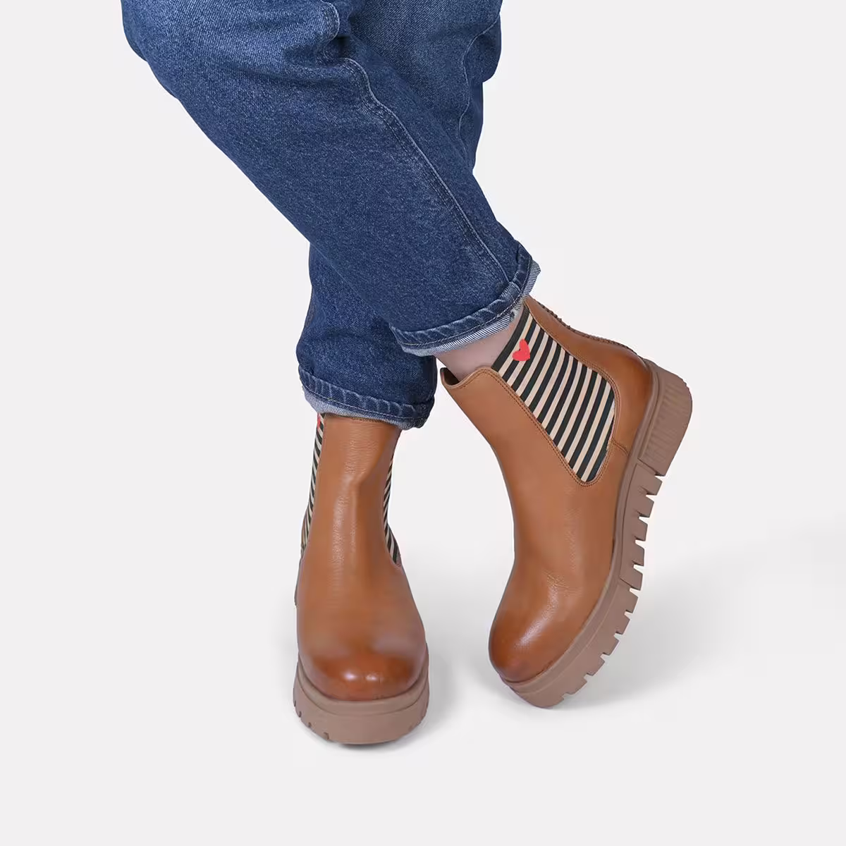 Crickit Stiefel NAELLE in Cognac mit Streifen und kleinem Herzchen - SALE Crickit Stiefel NAELLE in Cognac mit Streifen und kleinem Herzchen - SALE