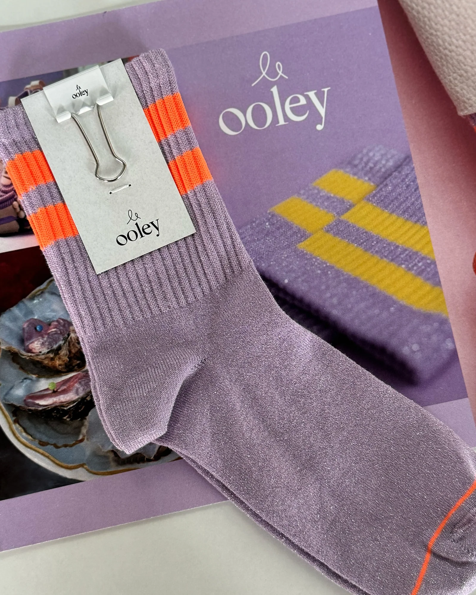 le ooley Socken Starlight Glitter - Lavender - Glitzer Flieder mit Neon Orange le ooley Socken Starlight Glitter - Lavender - Glitzer Flieder mit Neon Orange