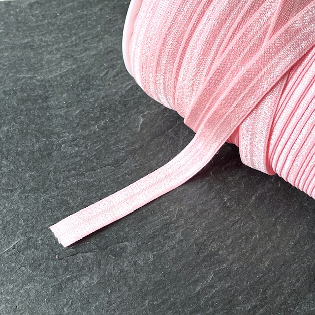 Wowzers Bastelbedarf elastischen Satin Band in Rosa - 1 Meter Wowzers Bastelbedarf elastischen Satin Band in Rosa - 1 Meter
