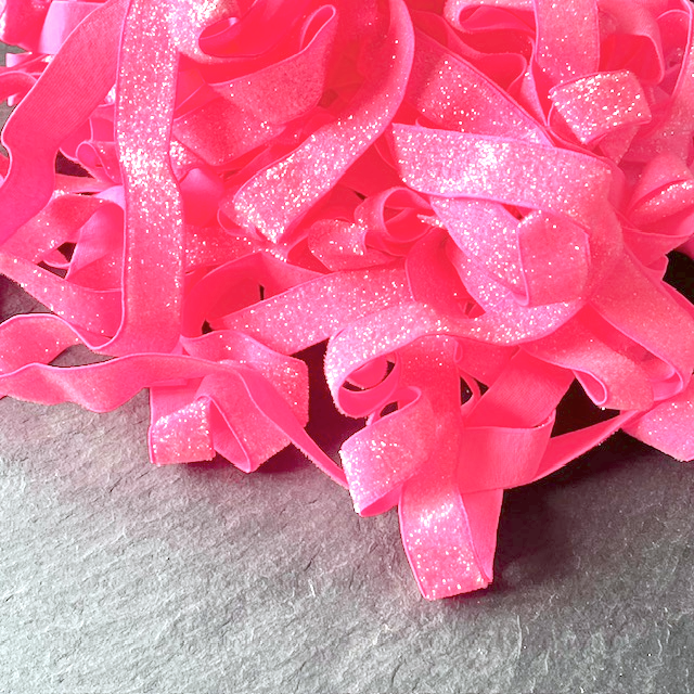 Wowzers Bastelbedarf Glitzer FOE Gummiband Neon Pink - 1 Meter 