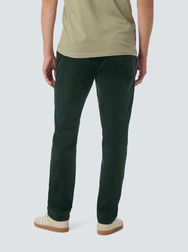 No Excess Cordhose mit Köperbindung - Dark Moss/Dunkelgrün - SALE