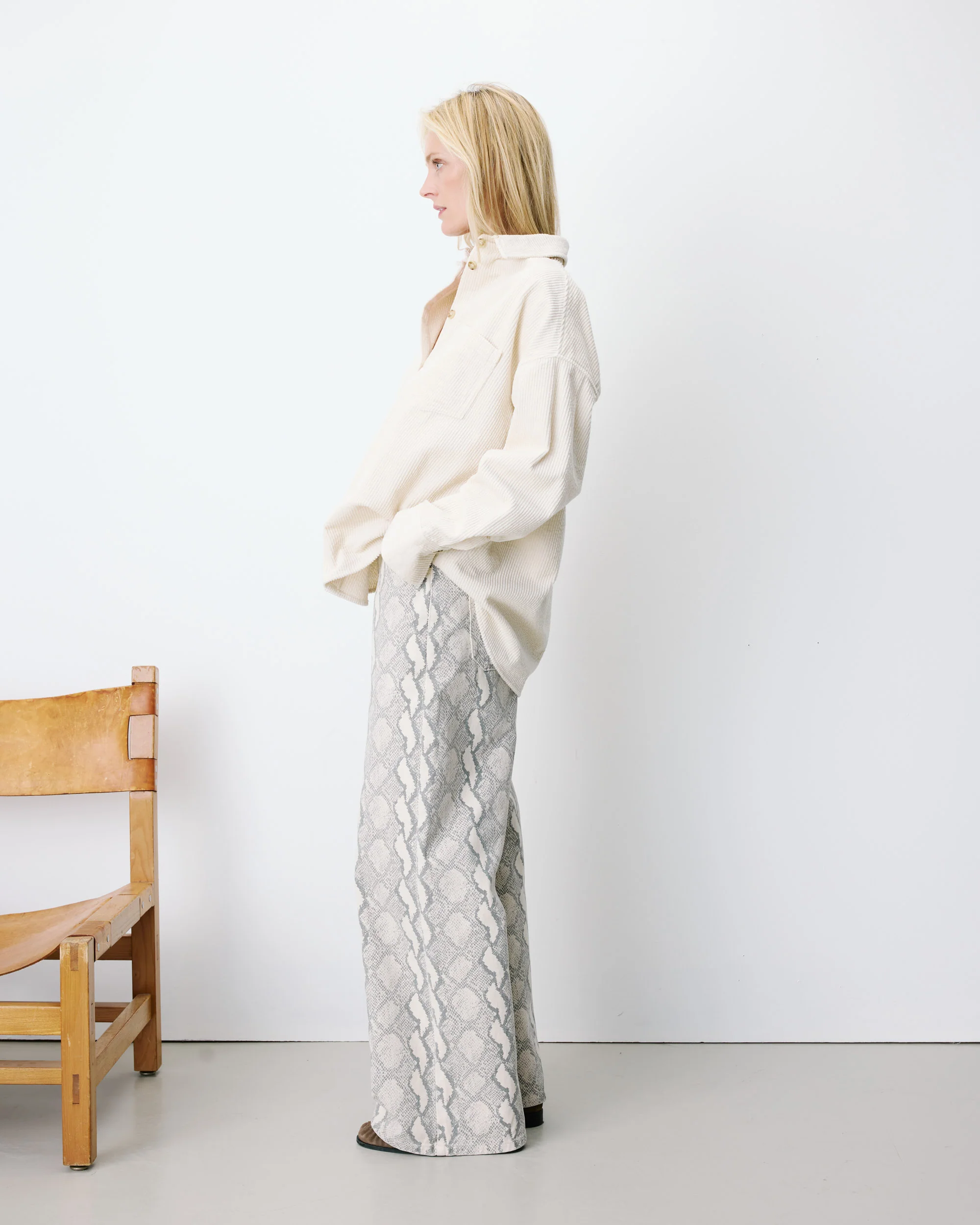 Grace & Mila Ange Oversized Cord Hemd in Ecru