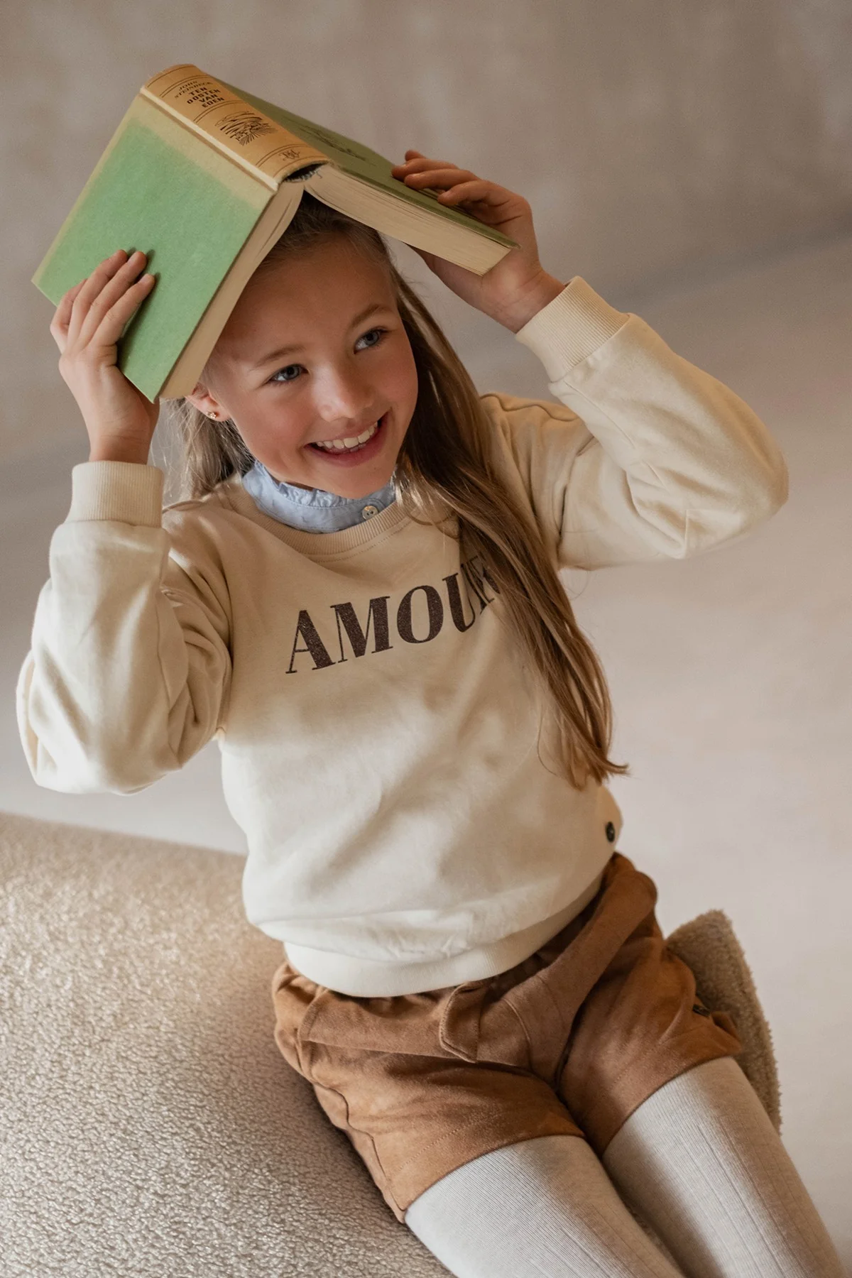 Like Flo Danee Sweatshirt in Creme - Amour