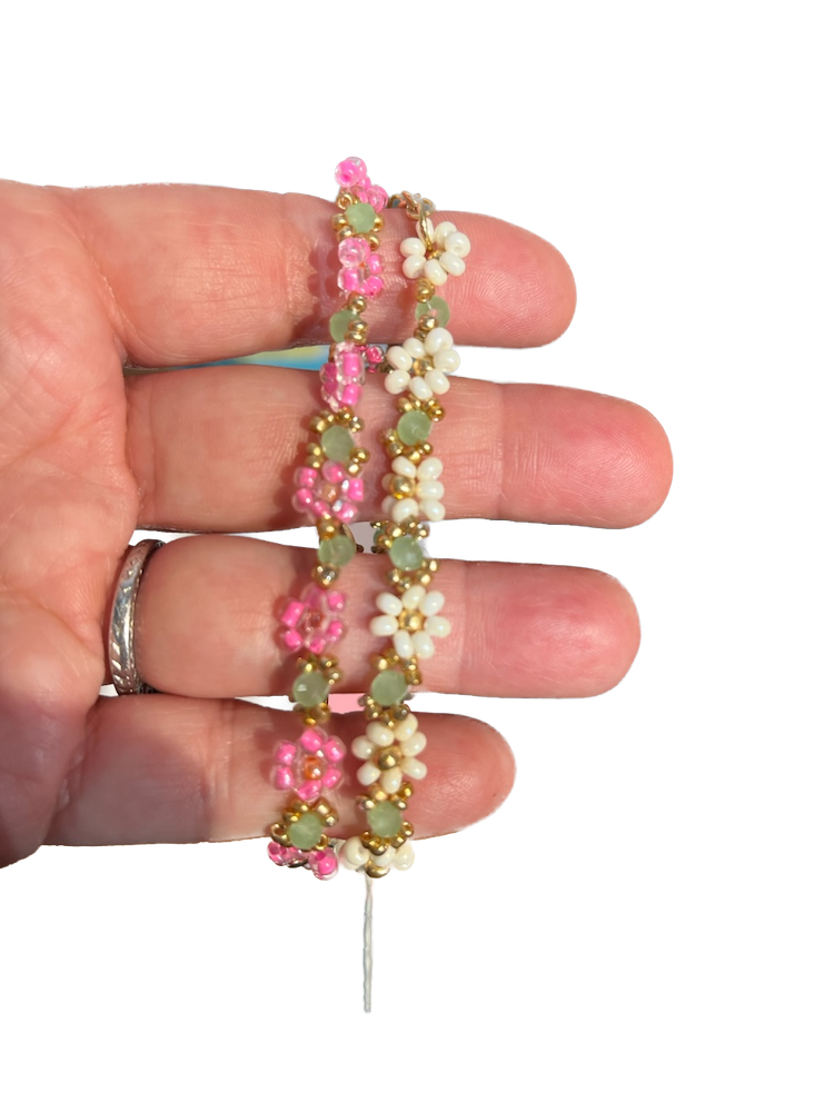 Noi Armband Happy Blumen - Creme oder Rosa Noi Armband Happy Blumen - Creme oder Rosa