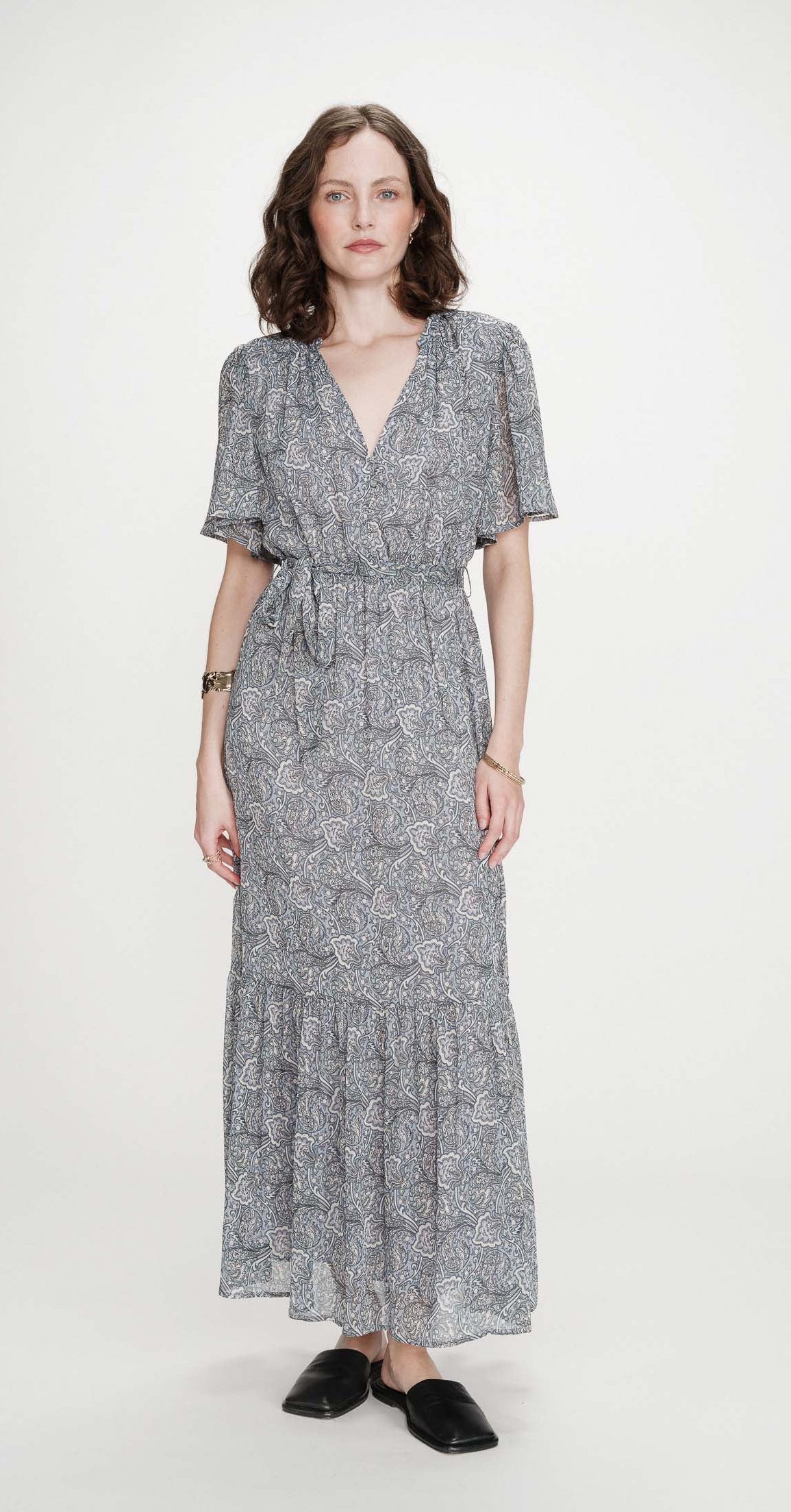 Grace & Mila VENELLE Langes Paisley Print Kleid in Blau Ciel Venelle Grace & Mila VENELLE Langes Paisley Print Kleid in Blau Ciel Venelle
