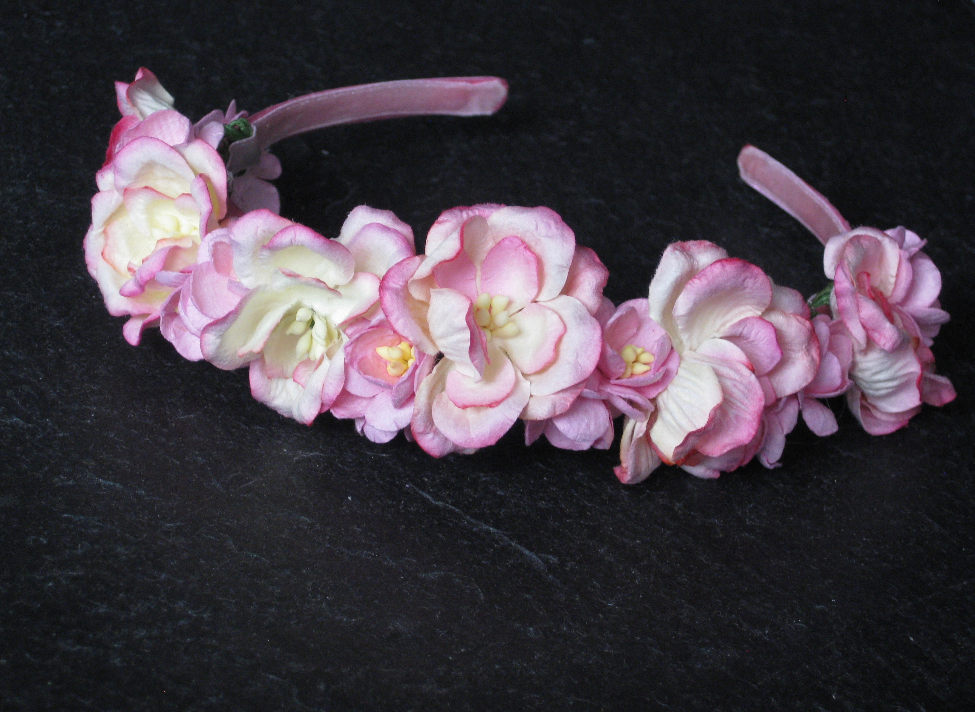 Wowzers Blütenkrone - Crown of Flowers - Handgefertigt - Farbauswahl - Große Blüten