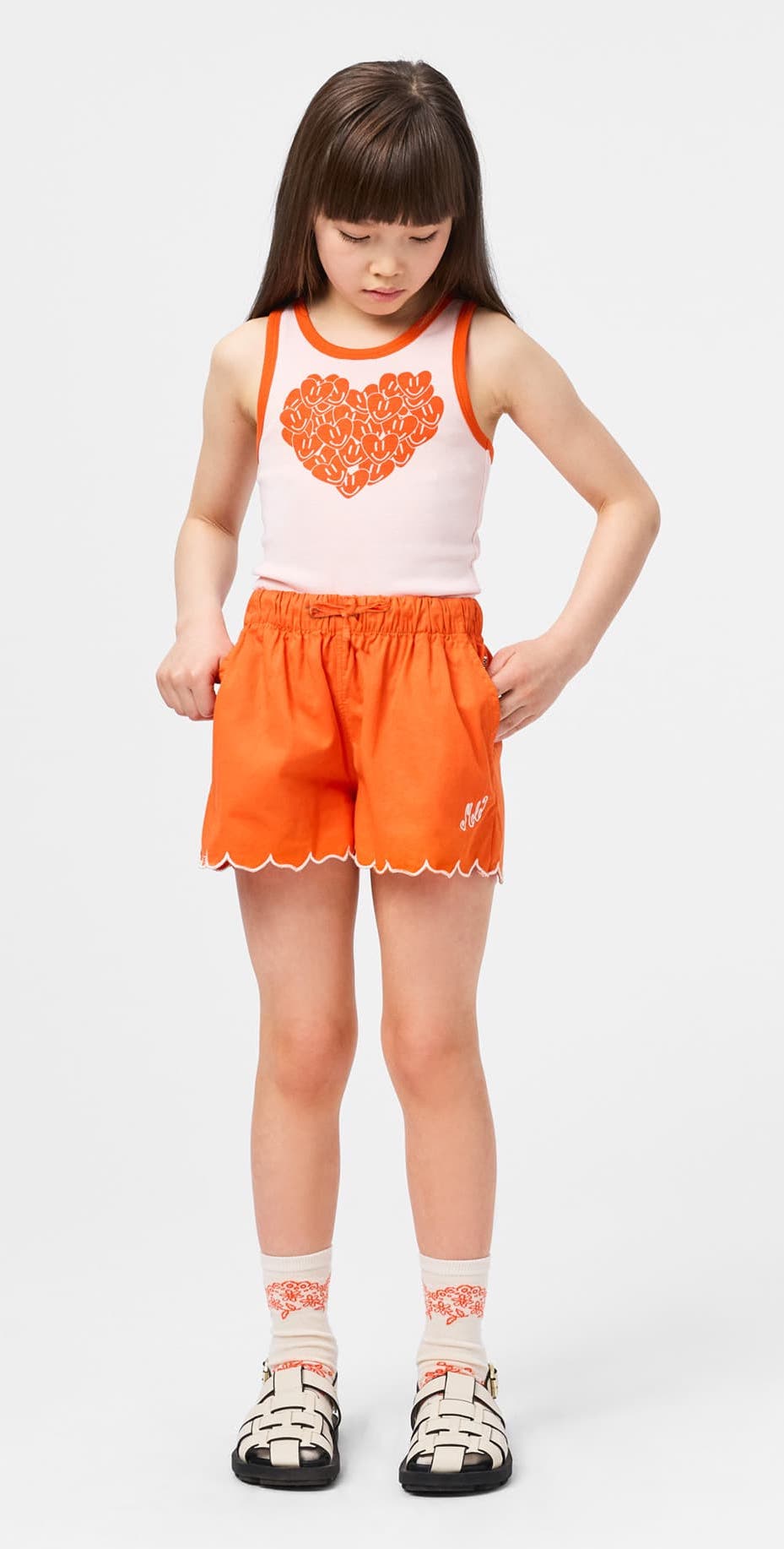 Molo Addie Kurze Hose Orange mit Stickerei Love 