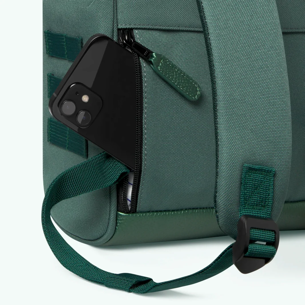 Cabaia Rucksack LEON Small mit Laptop-Fach - Grün 