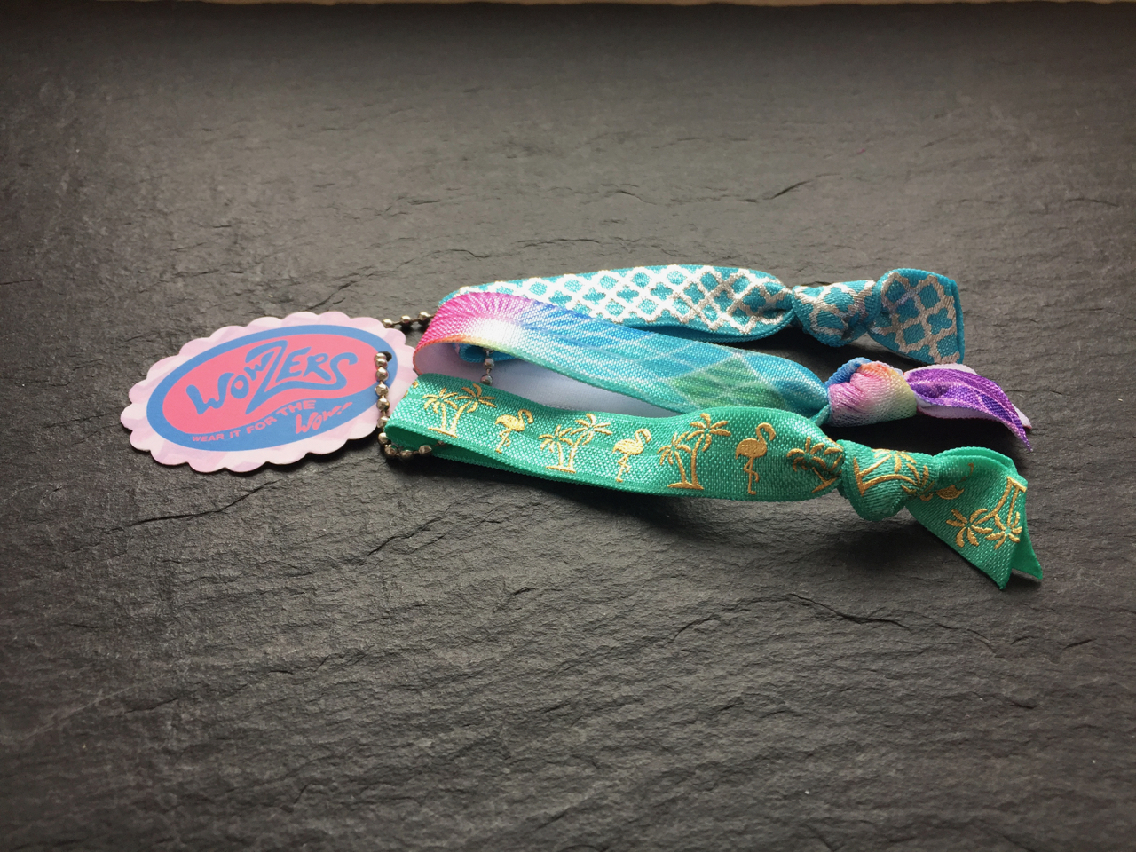 WOWZERS-HAIR-TIES-FLAMINGO-BEACH Wowzers Hair Ties Set von 3 Armbänder / Haargummis - Flamingo Beach