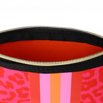 Moo' Ilo Socken mit Neopren Kosmetik Tasche - Pink Leo - SALE Moo' Ilo Socken mit Neopren Kosmetik Tasche - Pink Leo - SALE