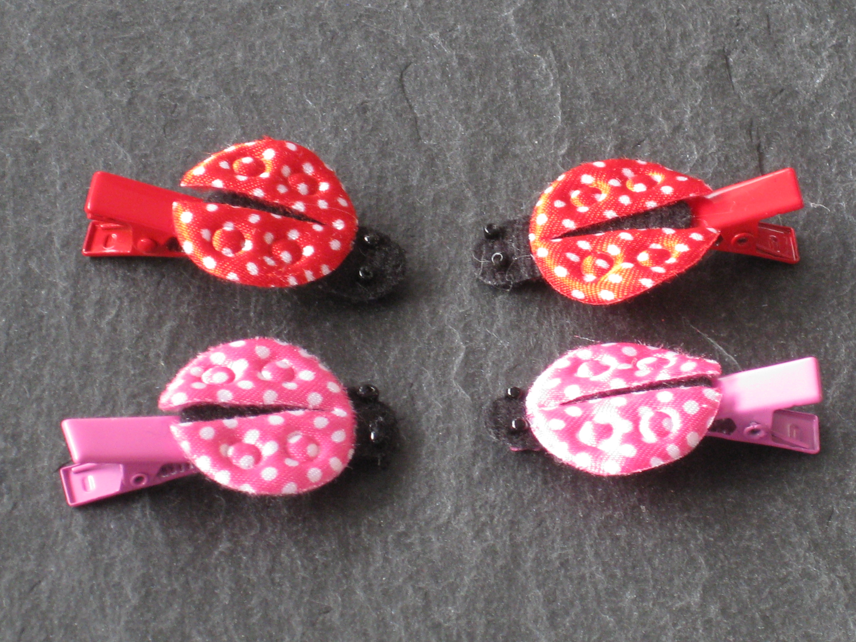 IMG_61583EsM9C9FTupHT Wowzers Marienkäfer Haarclip - Rot oder Pink