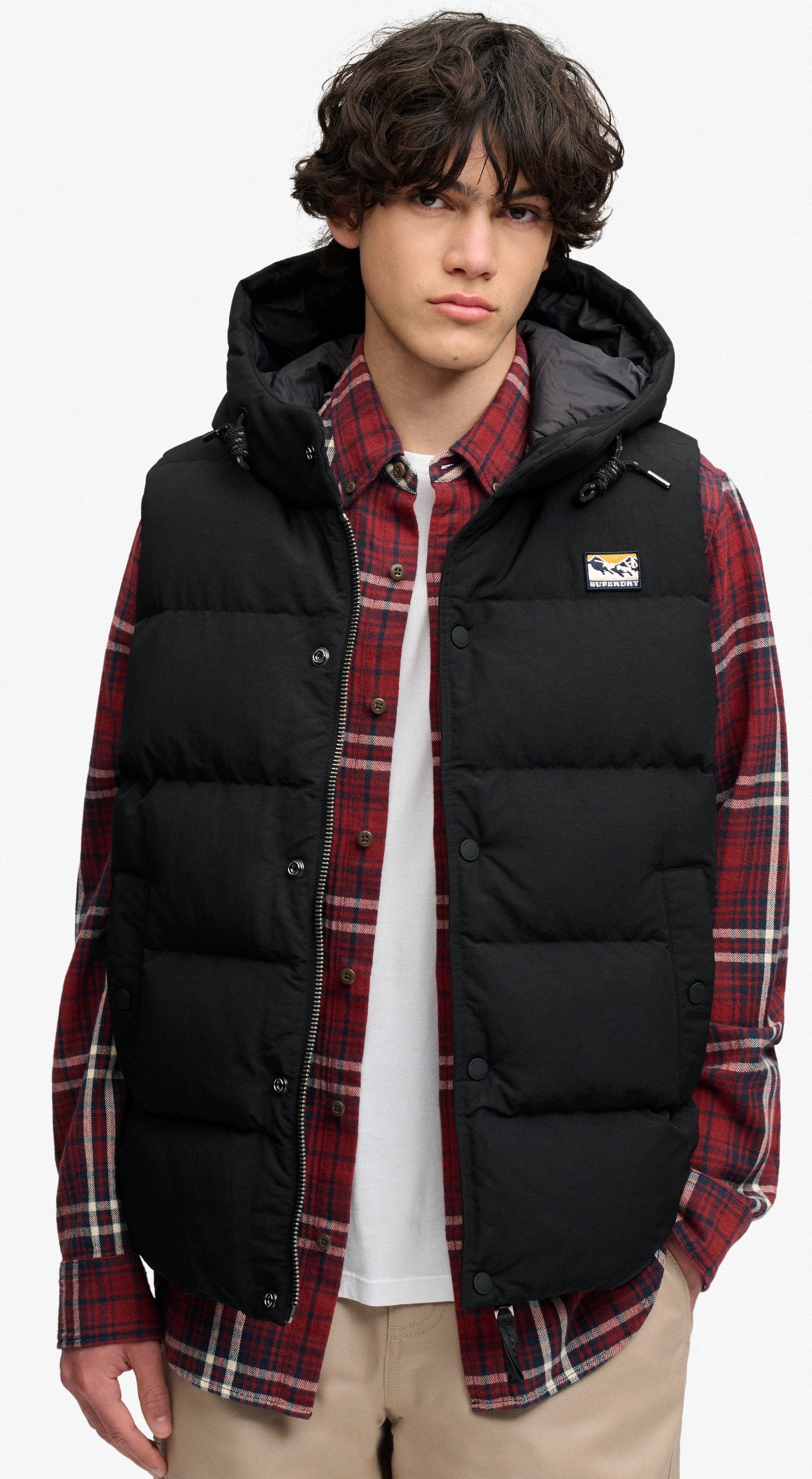 Superdry Herren Everest Kurze Weste mit Kapuze in Schwarz Superdry Herren Everest Kurze Weste mit Kapuze in Schwarz