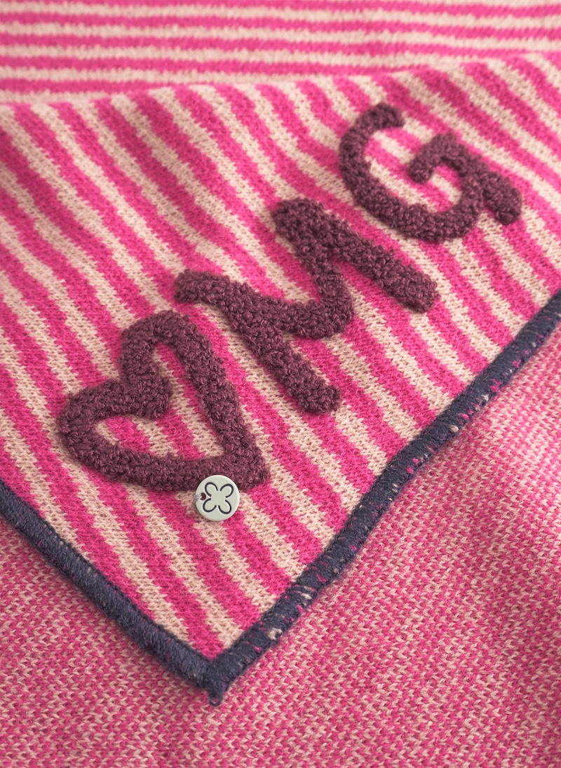 Codello Gestricktes Dreieckstuch mit Strreifen & Herz Stickerei in Pink - OMG Codello Gestricktes Dreieckstuch mit Strreifen & Herz Stickerei in Pink - OMG