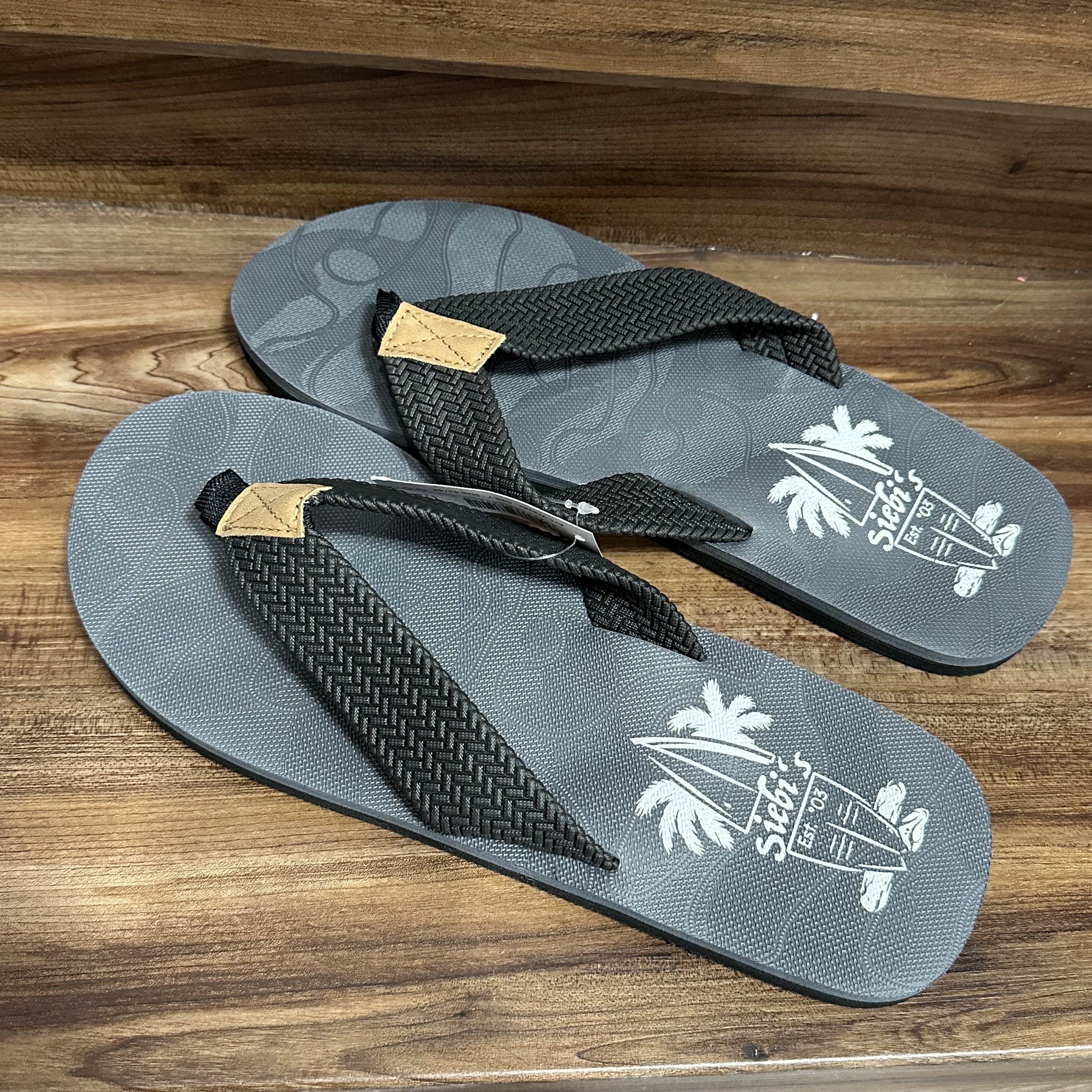 Siebi´s FlipFlop/Zehensandale Waves - Grau mit weißsem Aufdruck