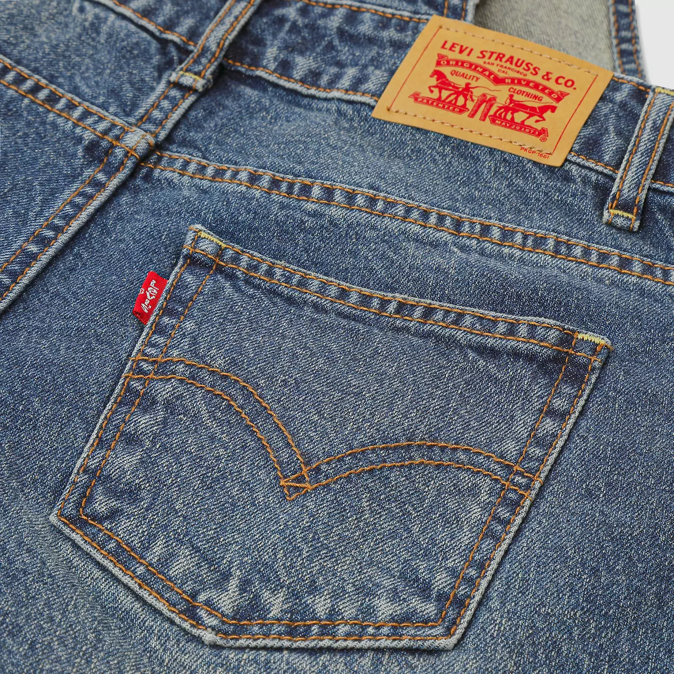 Levi's Teenager Baggy Barrel Overalls in Medium Blue Denim - Sunday Morning Sky
