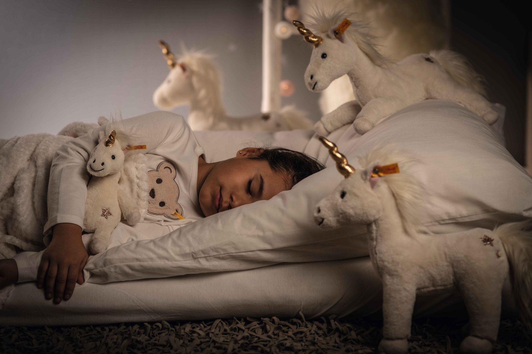 soft-cuddly-friends-unica-schlenker-einhorn-067679-23 Steiff Soft Cuddly Friends Unica Schlenker-Einhorn