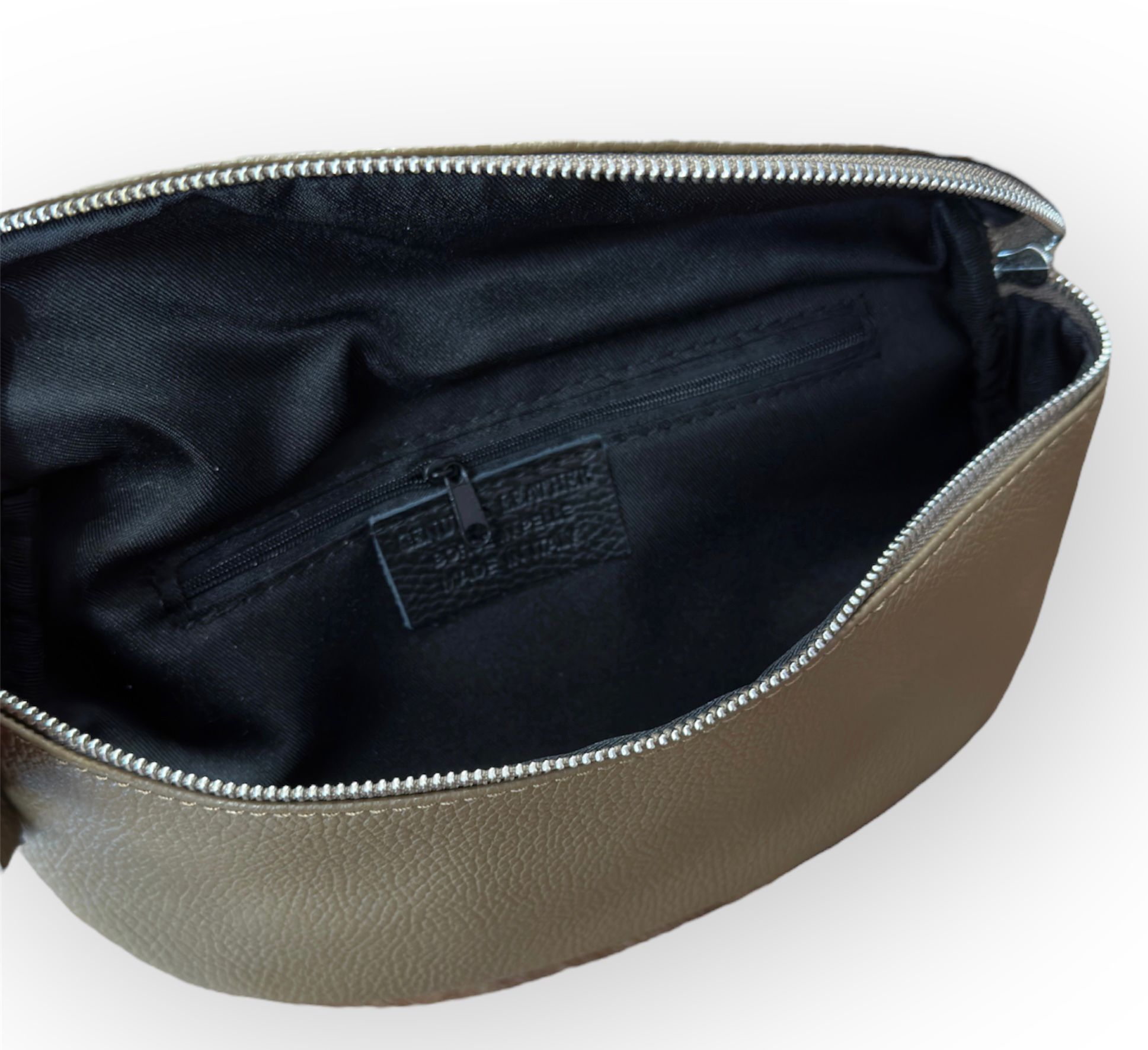 BFF Crossbody Ledertasche in Braun - Large - mit Reißverschlusstasche - SALE