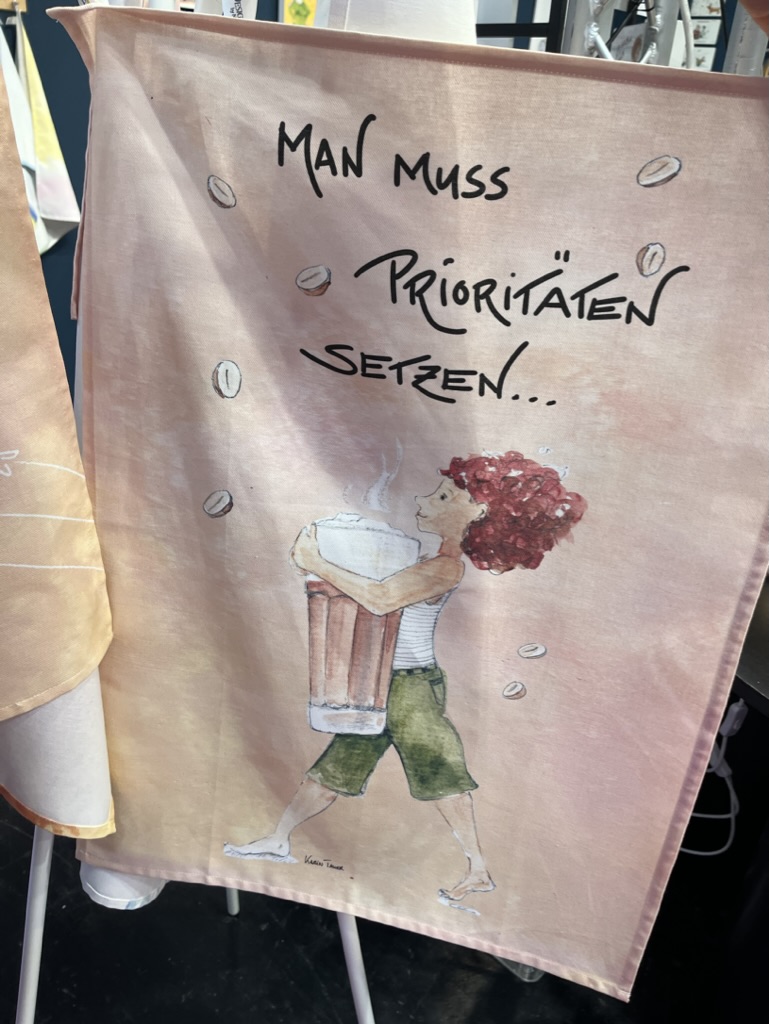 Sweet Design Geschirrtuch Tea Towel - Man muss Prioritäten setzten