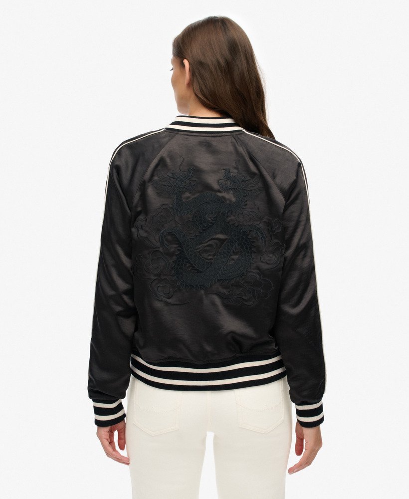 Superdry Damen College Bomberjacke Suikajan Embroidered - Schwarz - SALE Superdry Damen College Bomberjacke Suikajan Embroidered - Schwarz - SALE