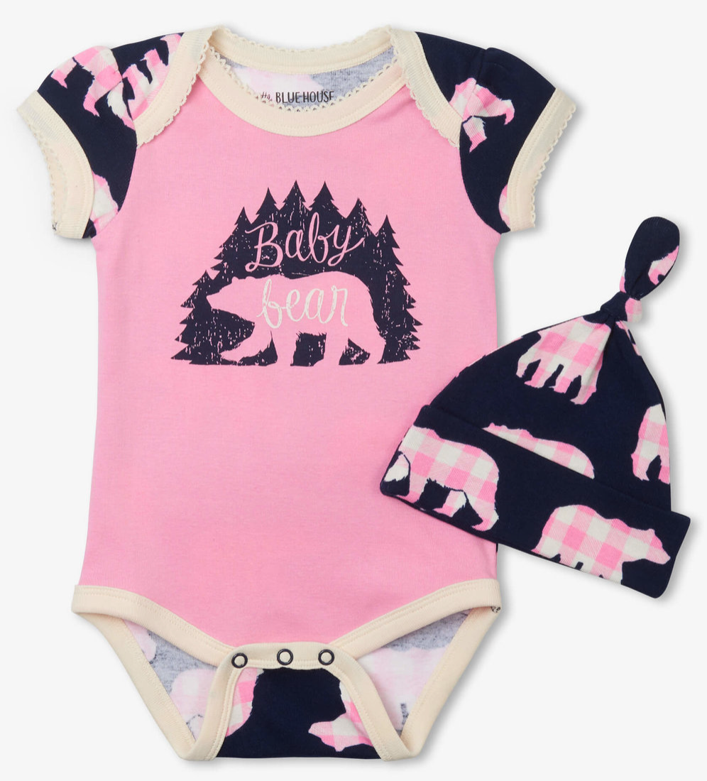 Bildschirm-foto-2023-06-12-um-15-24-49 Little Blue House Baby Body & Mütze Set - Baby Bear - Bär in pink