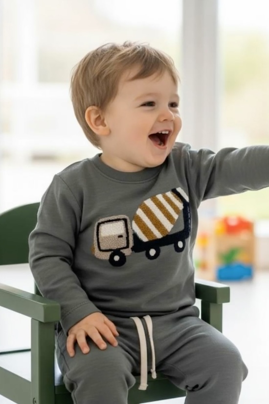 Hust & Claire Sejer Sweatshirt in Balsam Grün - Zement Mixer Baufahrzeug Hust & Claire Sejer Sweatshirt in Balsam Grün - Zement Mixer Baufahrzeug