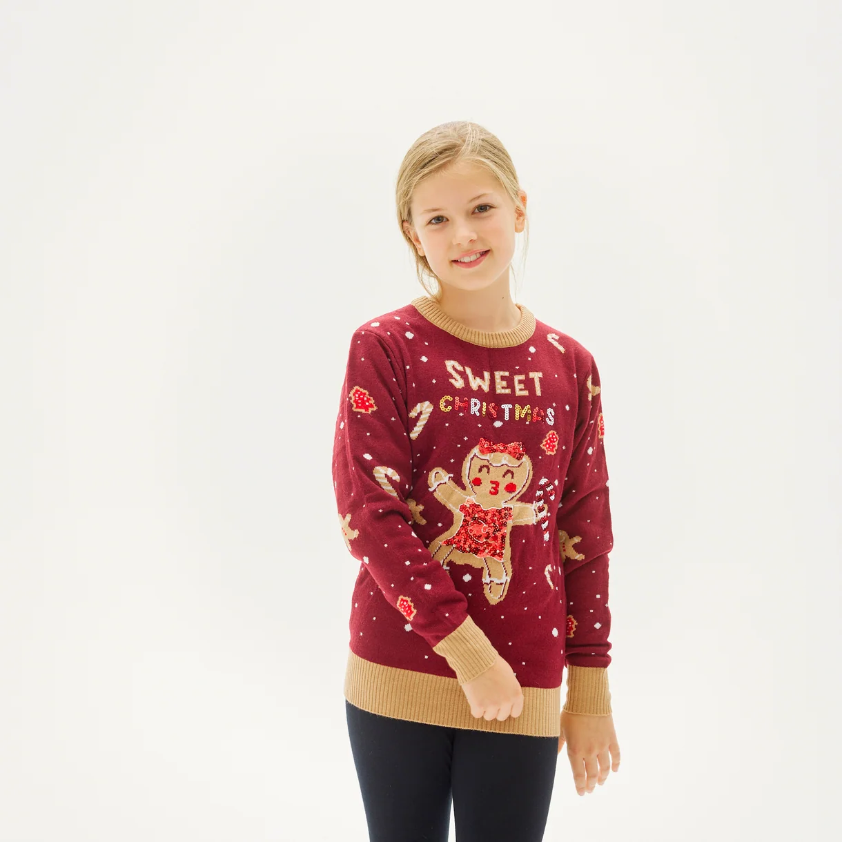 Christmas Sweaters LED Weihnachtspullover Mädchen mit leuchtender Lebkuchenfrau – Gingerbread Woman in Weinrot Christmas Sweaters LED Weihnachtspullover Mädchen mit leuchtender Lebkuchenfrau – Gingerbread Woman in Weinrot