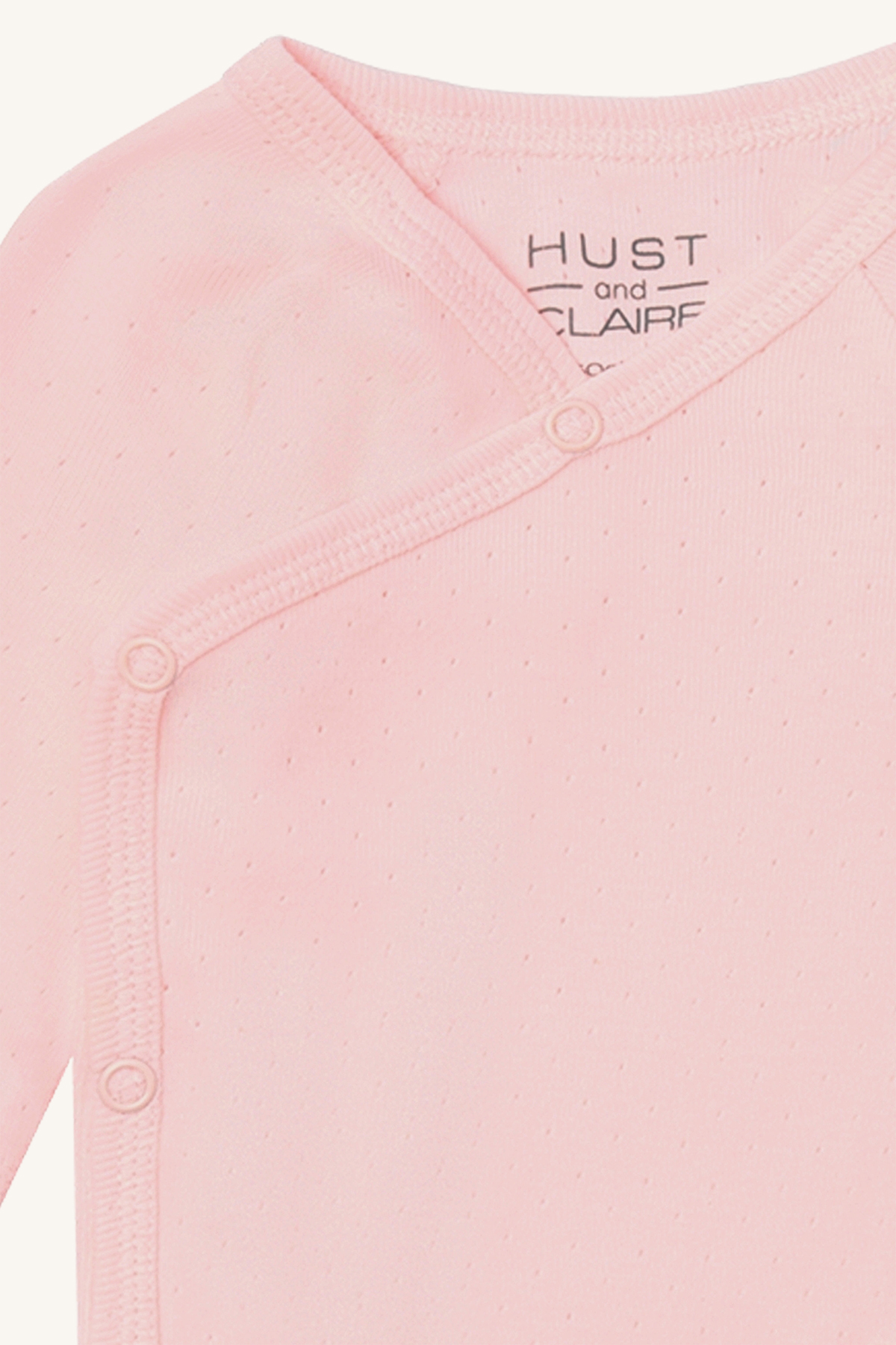 Hust & Claire Biak Langarm Wickelbody mit Lochmuster in Rosa Beach Hust & Claire Biak Langarm Wickelbody mit Lochmuster in Rosa Beach