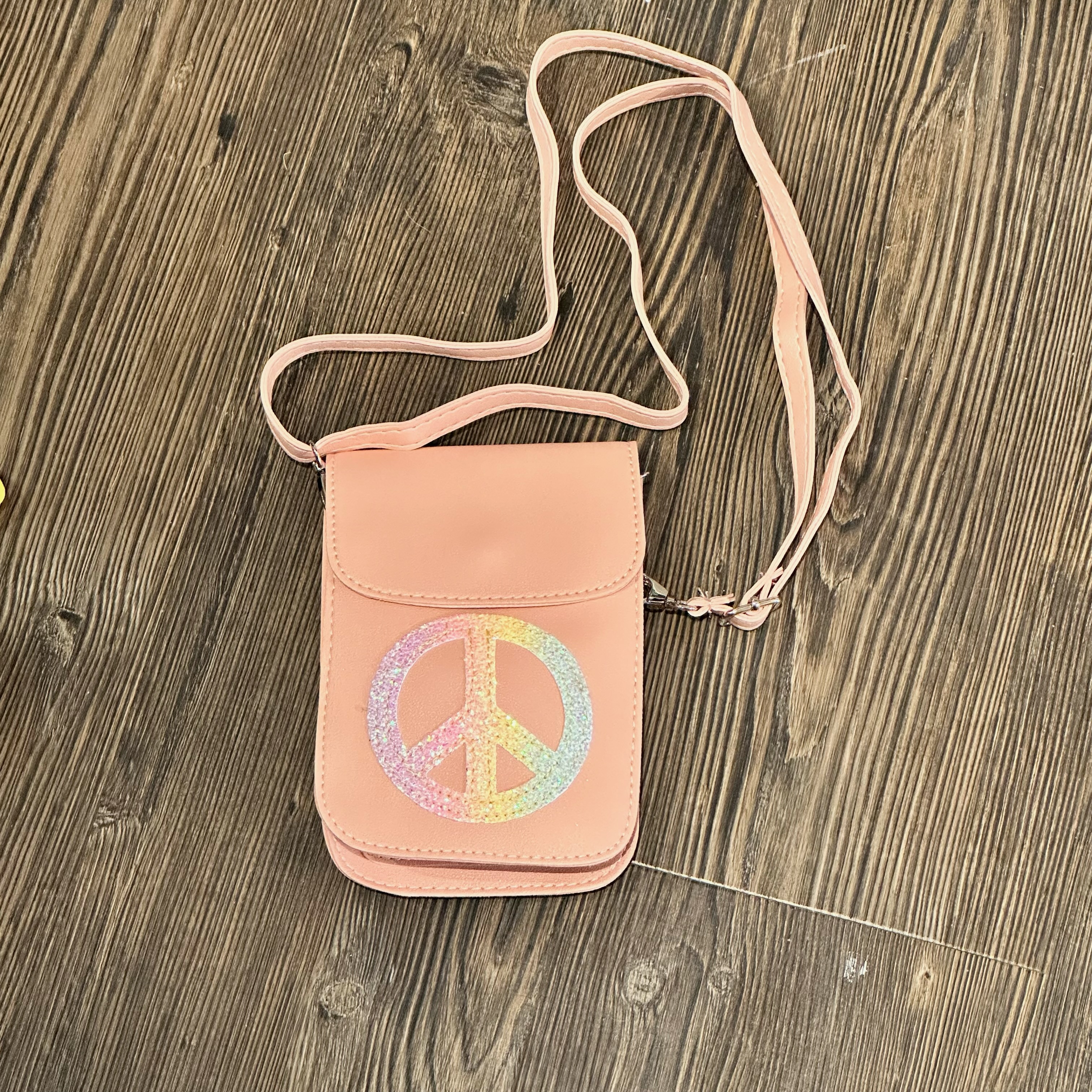 image2-1RXLYniwjfFsb9 KisMe Umhängetasche Kunstleder Peace - Rosa