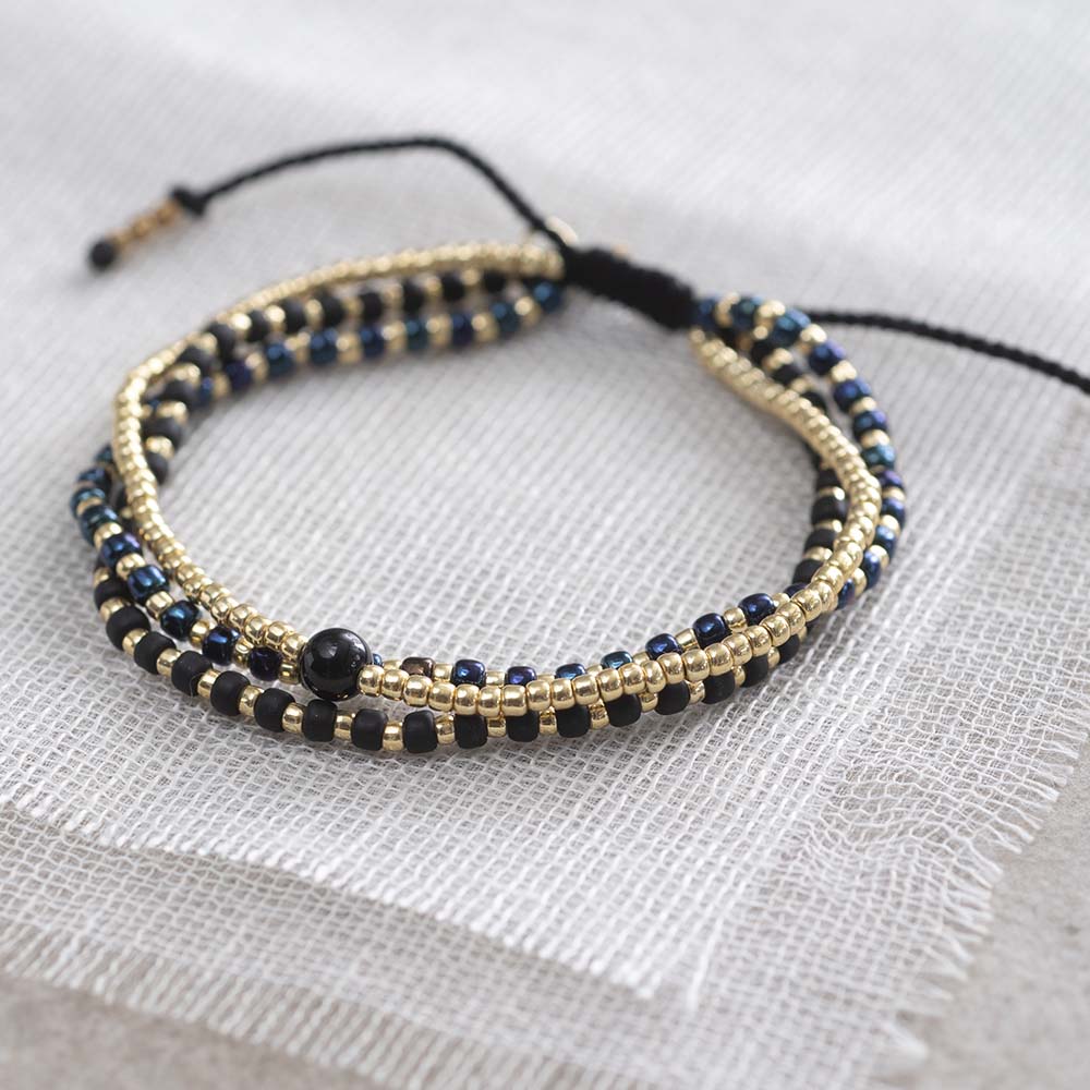 A Beautiful Story Loyal Schwarzer Onyx Gold Armband