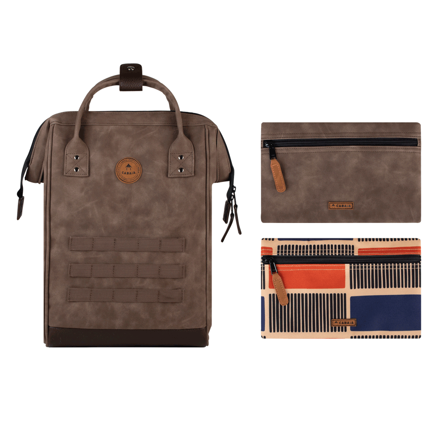 TDM-W22-ADVENTURER-MEDIUM-PAPEETE-POCHETTES-BD Cabaia Rucksack PAPEETE Medium mit Laptop-Fach - Braun