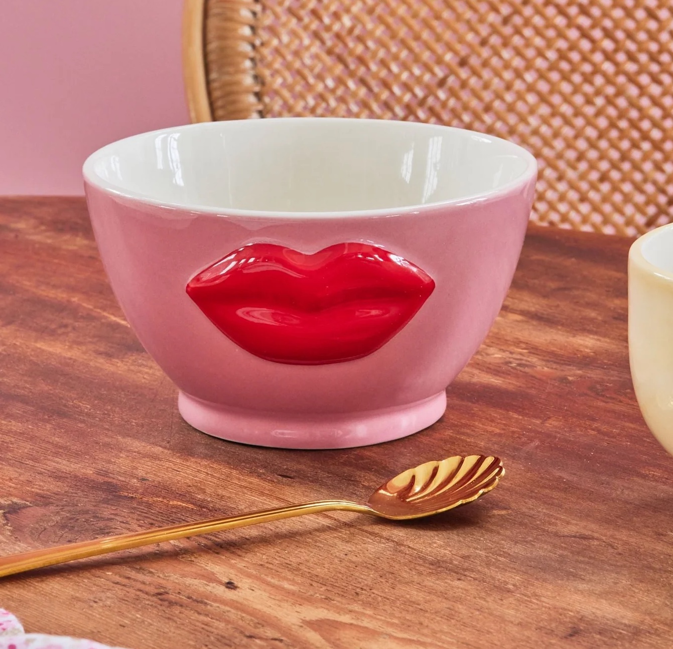 RICE Keramik Schüssel in Pink mit Kussmund Lippen