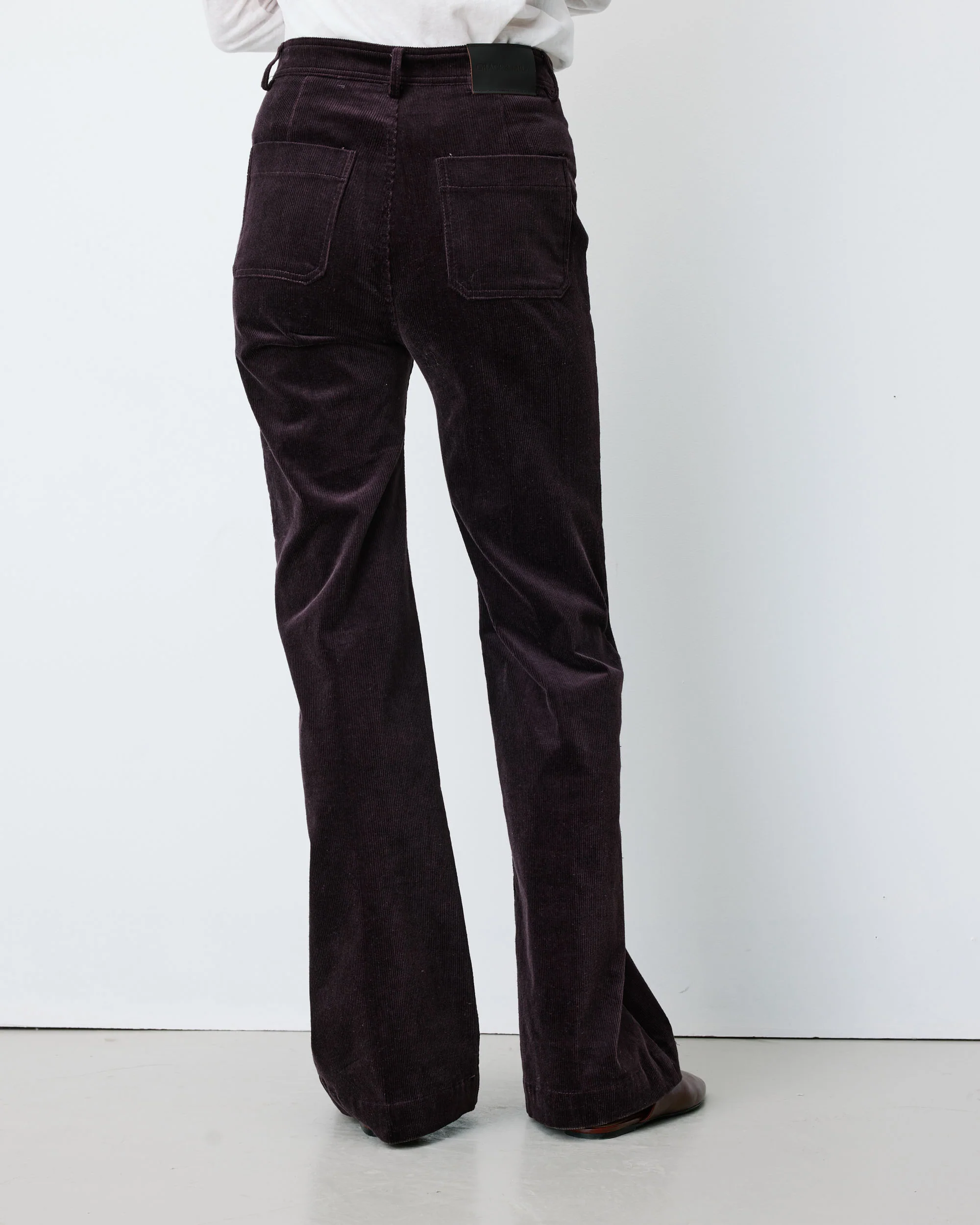 Grace & Mila Alban Damen Cordhose mit aufgesetzten Taschen in Aubergine 
