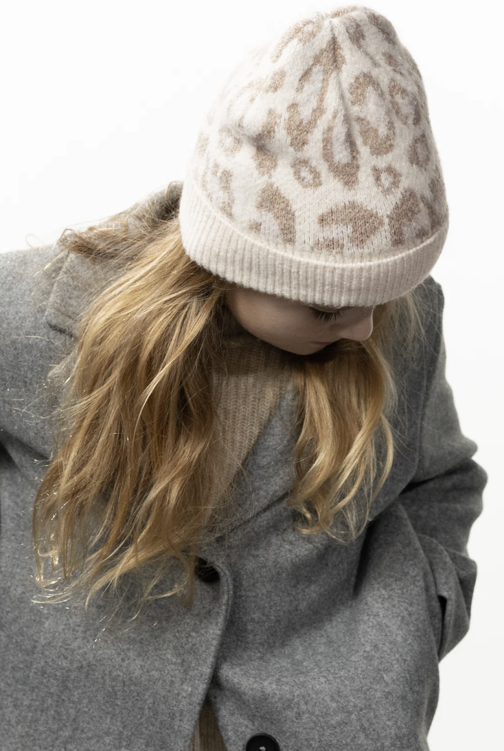 Barts Kids Avelie Beanie Mütze mit Tiermuster - Leo Taupe Barts Kids Avelie Beanie Mütze mit Tiermuster - Leo Taupe