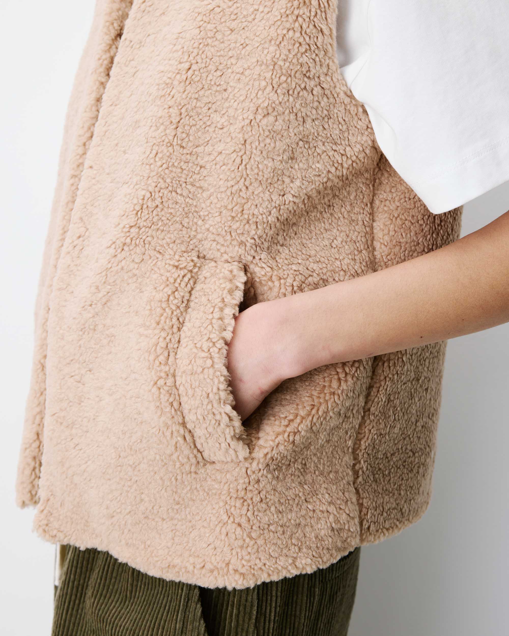 Grace & Mila Avery Teddyfell Weste in Beige Braun