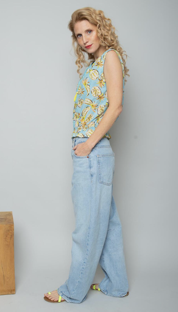 Emily van den Bergh Top Ärmellos in Aqua Blau mit Ananas Emily van den Bergh Top Ärmellos in Aqua Blau mit Ananas
