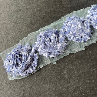 Wowzers Shabby Chic Stoffblume Blüte am Band - Klee Blau - 3 Blumen 