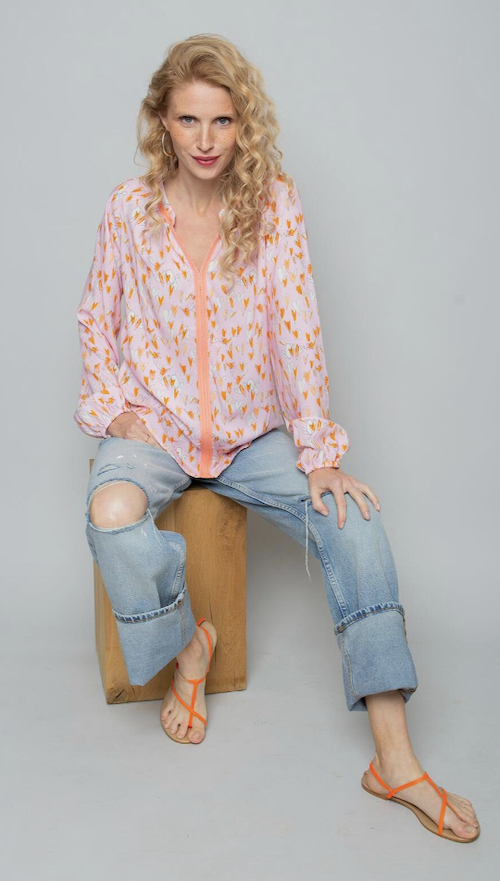 Emily van den Bergh Viskose Bluse in Rosa mit Herzen Allover in Creme & Orange Emily van den Bergh Viskose Bluse in Rosa mit Herzen Allover in Creme & Orange