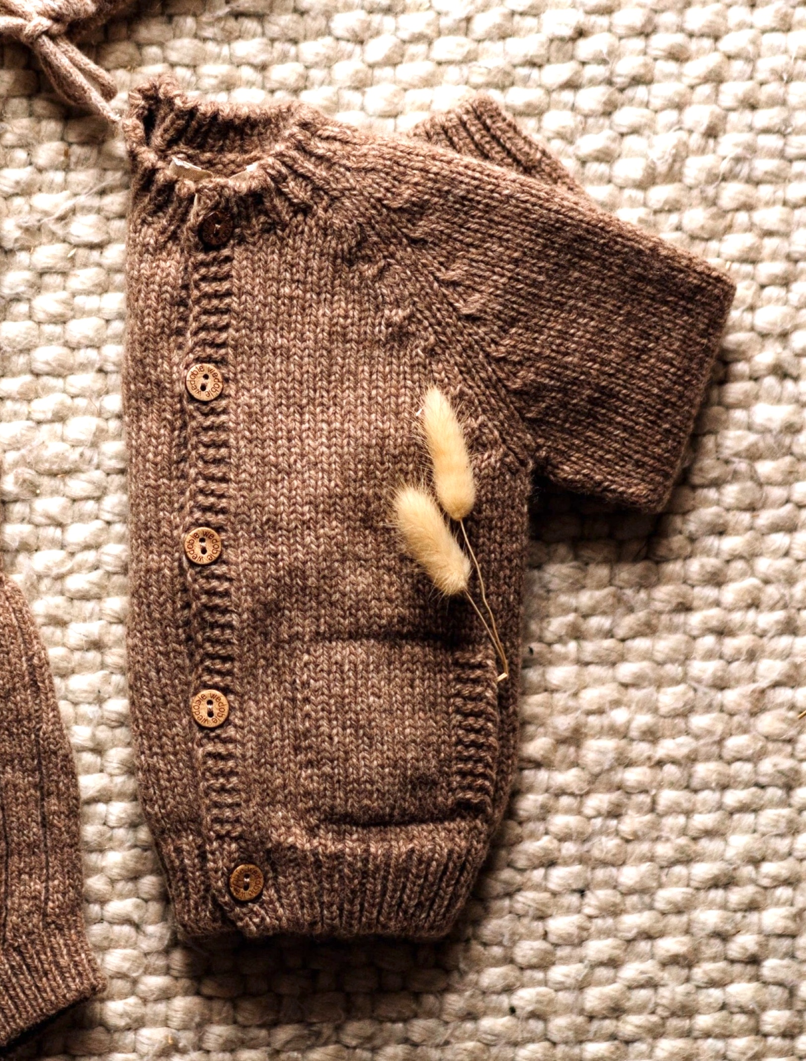 wedoble Merinowolle Cardigan Strickjacke in Braun Melange Wolle wedoble Merinowolle Cardigan Strickjacke in Braun Melange Wolle