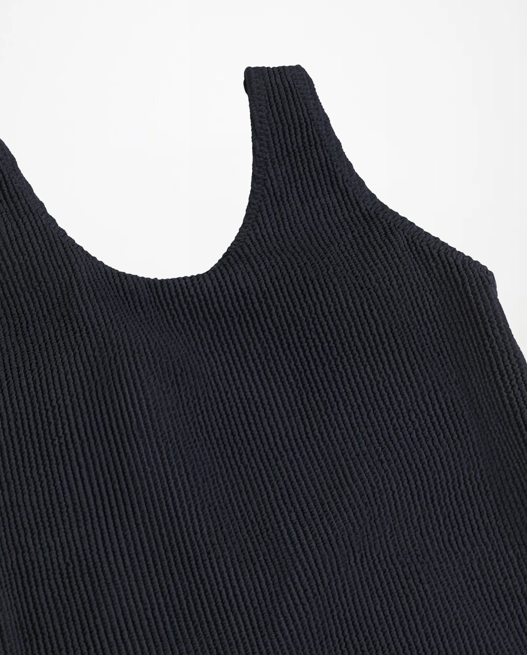 Molo Nikka Crinkle Badeanzug Sportlich in Schwarz Molo Nikka Crinkle Badeanzug Sportlich in Schwarz