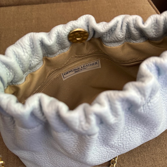 Hellblau Puder Abendtasche - Leder Tasche mit Gold Kette Hellblau Puder Abendtasche - Leder Tasche mit Gold Kette
