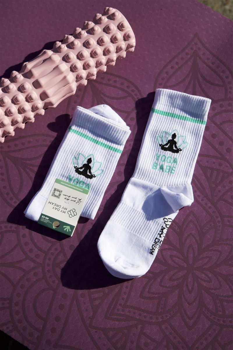 My Day My Dream Socken in Weiß mit Türkis Blau - Yoga Babe
