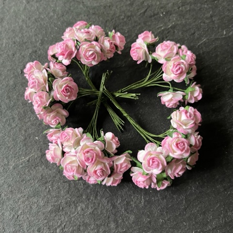 Wowzers Blüten aus Maulbeerpapier - Mini Roses -10 Mini Rosen in Zartrosa 
