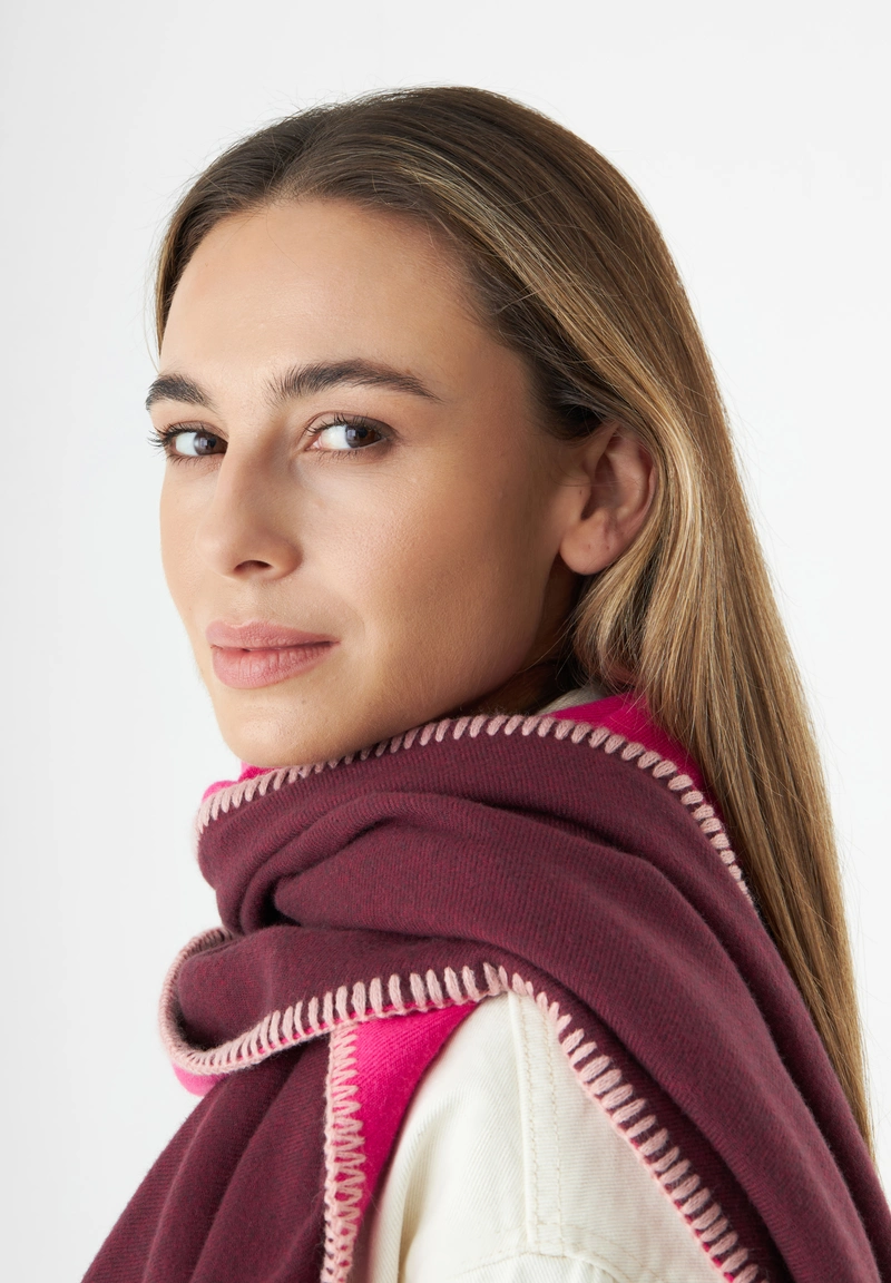 Codello Dreiecks-Tuch aus Kaschmirweich mit Overlock Stitching in Pink