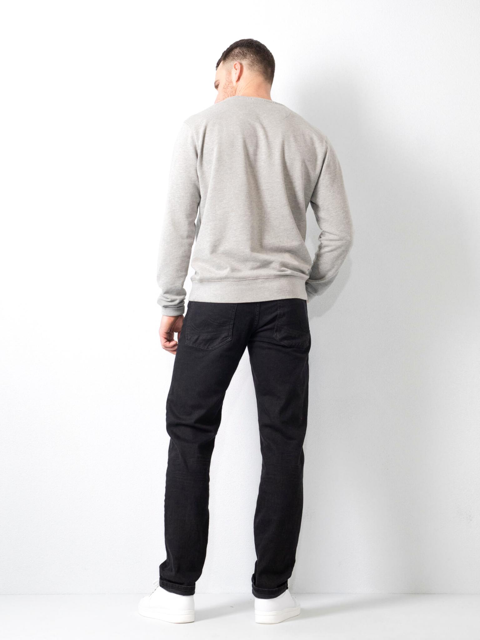 RILEY-9702_BMT Petrol Industries Riley Regular Jeans in Schwarz