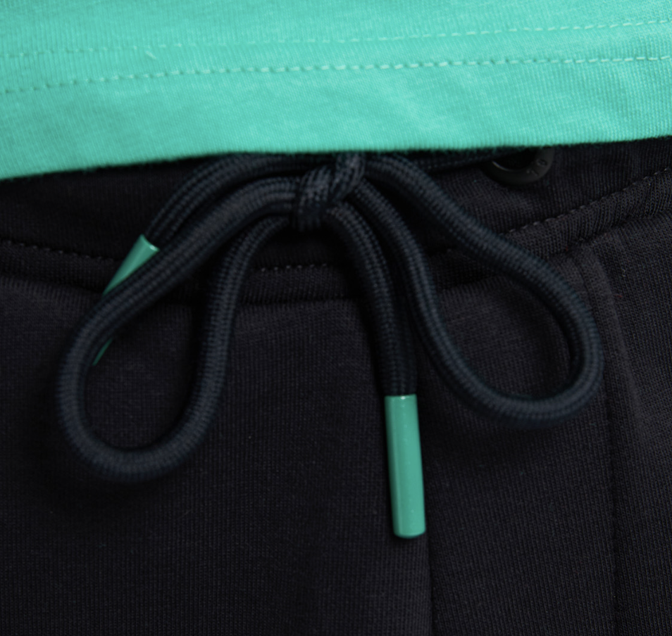 Petrol Industries Jungs Jogginghose in Schwarz Petrol Industries Jungs Jogginghose in Schwarz